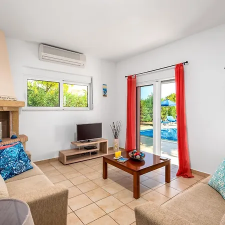 Irene 3 Bed, Sea Views, Lindos 10 Mins, Beach 3 Mins Villa *