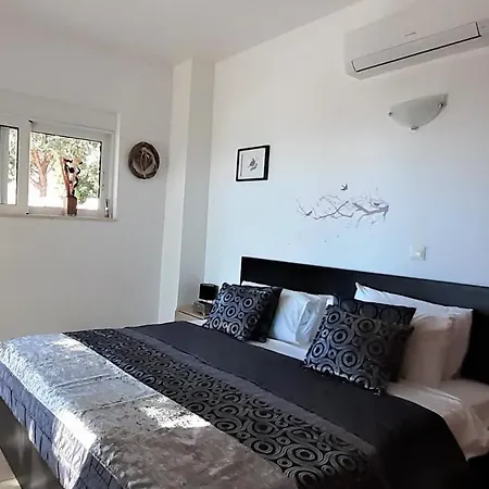 Irene 3 Bed, Sea Views, Lindos 10 Mins, Beach 3 Mins Villa Kaláthos