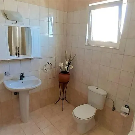 Irene 3 Bed, Sea Views, Lindos 10 Mins, Beach 3 Mins Κάλαθος