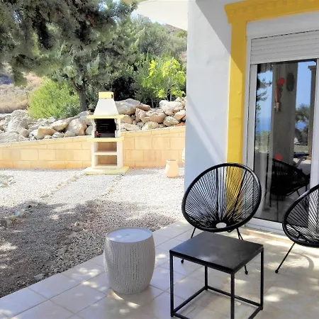 Βίλα Irene 3 Bed, Sea Views, Lindos 10 Mins, Beach 3 Mins *