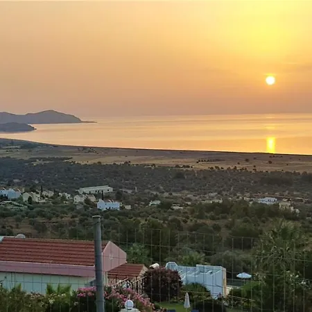 Βίλα Irene 3 Bed, Sea Views, Lindos 10 Mins, Beach 3 Mins